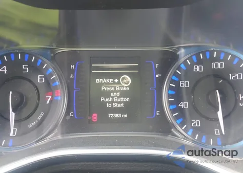 2016 Chrysler 200 Lx z USA, uszkodzony, nr VIN 1C3CCCFB0GN130859